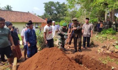 Berikan Penghormatan Terakhir, Dandim 0601/Pandeglang Pimpin Upacara Pamakaman Anggota
