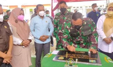 Didampingi Dandim dan Bupati Pandeglang, Danrem 064/MY Meresmikan Koramil 0601-17/Panimbang