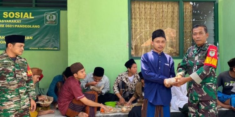 Jum’at Berkah Kodim 0601/Pandeglang, TNI Hadir Di Tengah Kesulitan Masyarakat