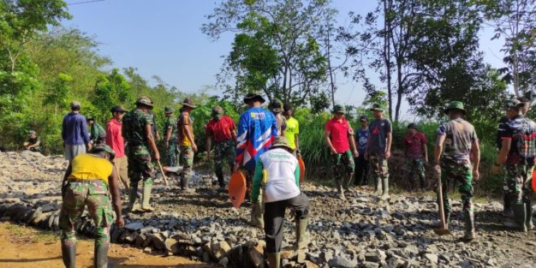 Satgas TMMD 117 Kodim 0601/Pandeglang, Ingatkan Pentingnya Rasa Kebersamaan