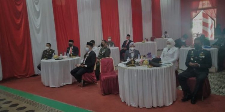 Dandim 0601/Pandeglang Bersama Forkopimda Saksikan Detik-detik Prolamasi Secara Virtual