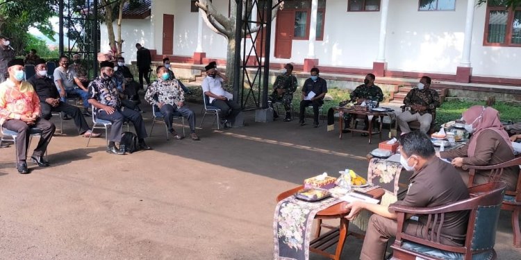 Sosialisasikan Penundan Pilkades, Dandim Bersama Forkopimda Hadirkan Perwakilan Calon Kades
