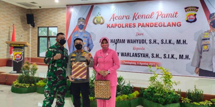 Dandim Letkol Kav. Dedi Setiadi, Hadiri Acara Kenal Pamit Kapolres Pandeglang
