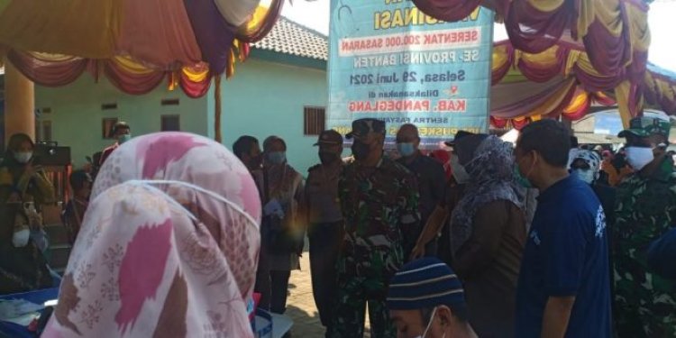 Tinjau Vaksinasi Serentak, Dandim 0601/Pdg Bersama Forkopimda Kunjungi PKM Majasari