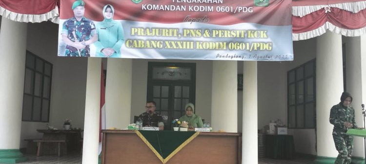 Dandim 0601/Pandeglang Berikan Pengarahan Kepada Prajurit, PNS Dan Anggota Persit KCK