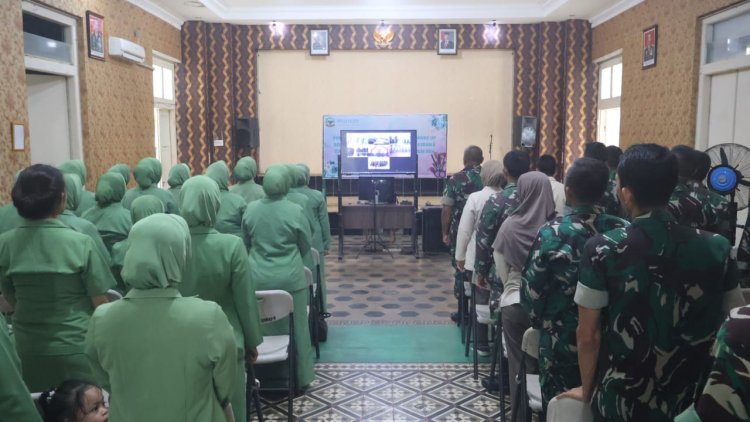 Anggota Kodim 0601/Pandeglang Ikuti Pengarahan KASAD Secara Daring