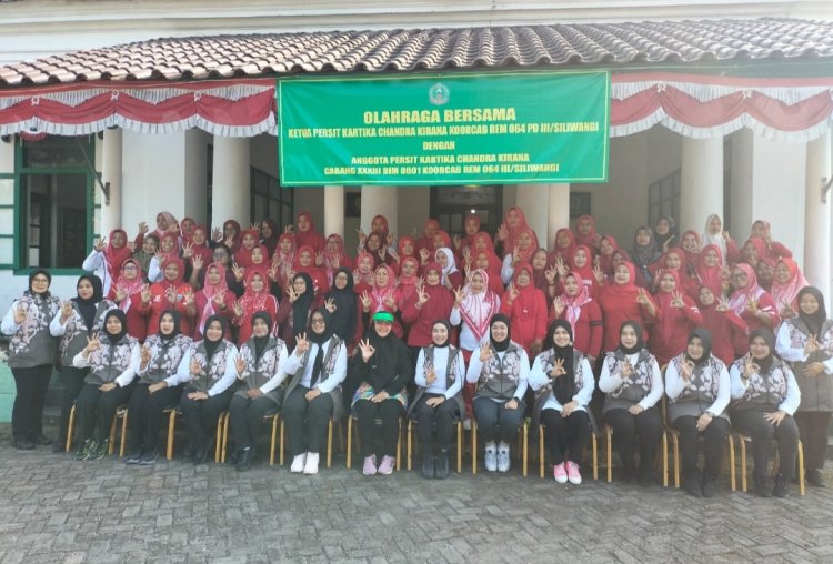 Olahraga Bersama Persit KCK Korcab Rem 064 dan Cabang XXXIII Kodim 0601/Pandeglang