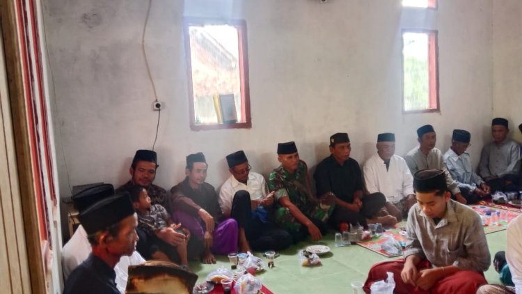 Peringatan Maulid Nabi Muhammad SAW 1447 H di Majelis Ta'lim Nurul Dzolam, Babinsa Koramil 0111/Pagelaran Hadir Bersama Warga