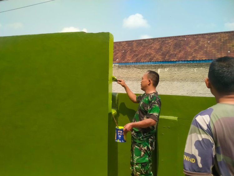 Kodim 0601/Pandeglang melalui Koramil 0104/Cimanuk Sambut HUT ke-80 TNI tahun 2025 melaksanakan Bakti Teritorial Prima di SDN Rocek 2 Cimanuk.