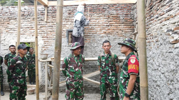 DANSATGAS TMMD KE-126 TINJAU PROGRES PEKERJAAN REHAB RTLH YANG SUDAH CAPAI 20 PERSEN