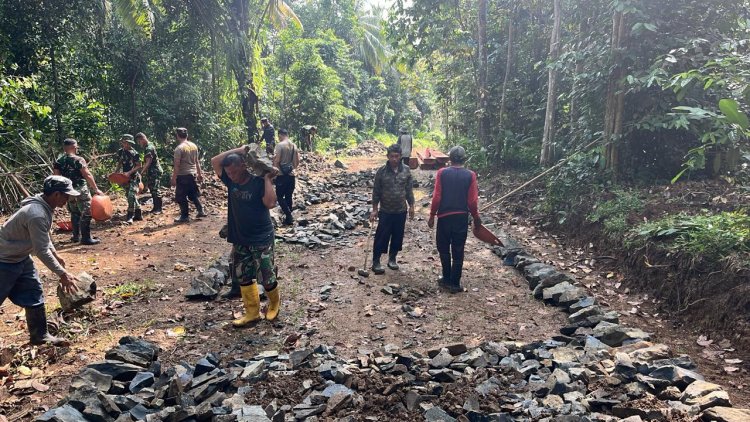 Satgas TMMD ke-126 Kodim 0601/Pandeglang Terus Genjot Pengerasan Jalan, Capai Progres 45% dalam Waktu 11 Hari Kerja