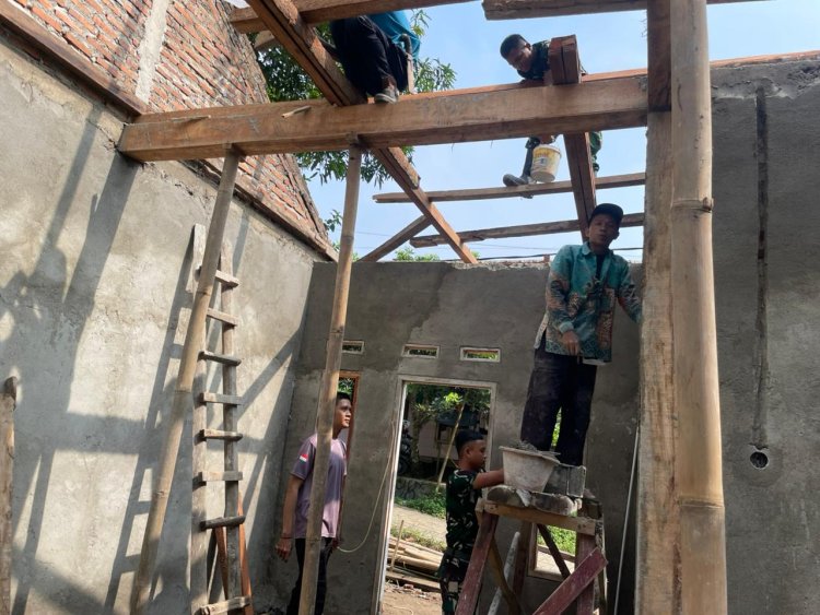 Hari ke-12 Pelaksanaan, Satgas TMMD ke-126 Kodim 0601/Pandeglang Capai Progres 45% dalam Perehaban Rumah Layak Huni (RLTH)