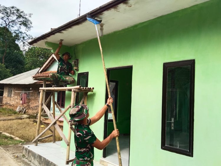 Satgas TMMD ke-126 Lanjutkan Perehaban Musholla, Capai Progres 85 Persen di Hari ke-15