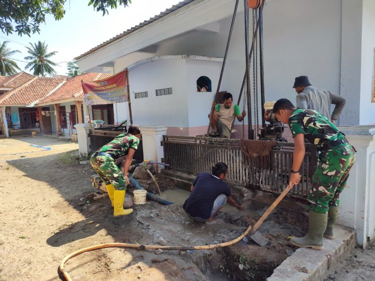 Satgas TMMD ke-126 Lanjutkan Pengeboran Sumur Titik Pertama di Kampung Kadu Karo, Desa Cikeuntrung Progres Pekerjaan Capai 50 Persen