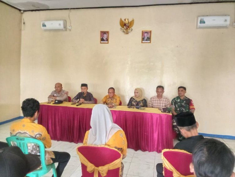 Babinsa Koramil 0109/Bojong Hadiri Monitoring dan Evaluasi Dana Desa Tahap II Desa Citumenggung Kecamatan Bojong Kabupaten Pandeglang