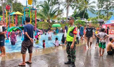 Babinsa Koramil 0105/Mandalawangi Laksanakan Pengamanan Objek Wisata Kolam Renang Curug Goong