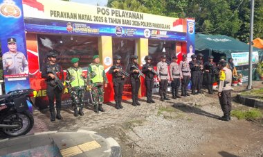 Babinsa Koramil 0102/Cadasari Laksanakan Pengamanan dan Pelayanan BKO Polri di Pos Yan Alun-alun Pandeglang