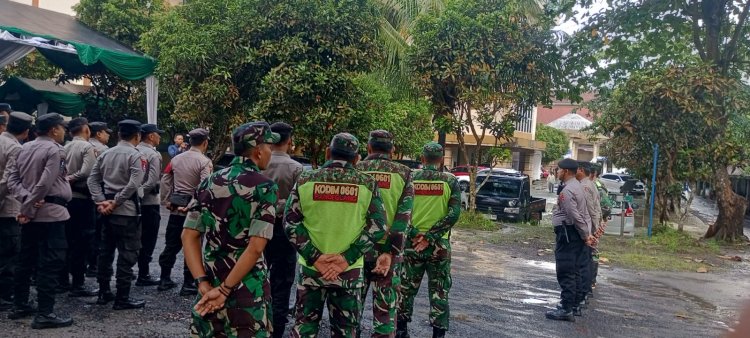 BABINSA KORAMIL 0107/SAKETI LAKSANAKAN APEL PAM WISUDA UNIVERSITAS UNMA BANTEN