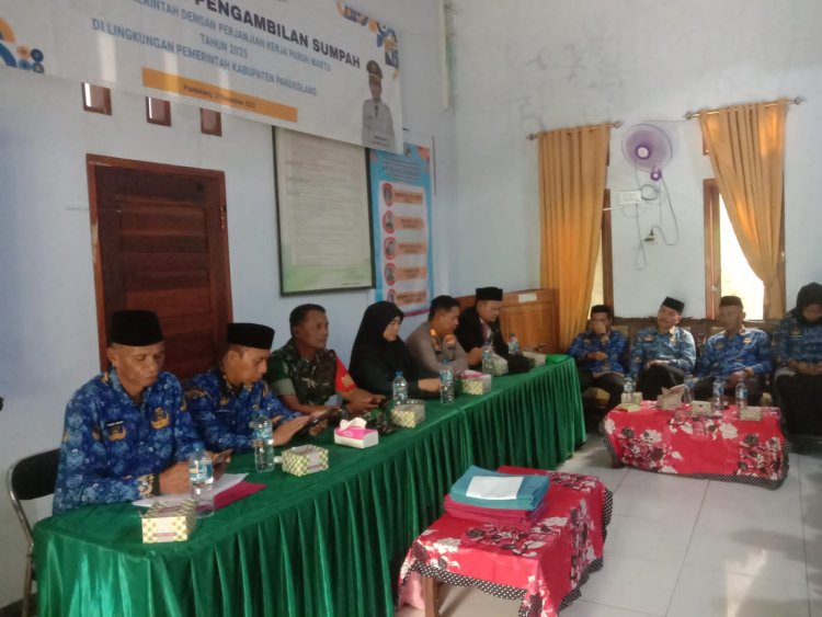 KOMANDAN KORAMIL 0115/CIMANGGU HADIRI DAN DUKUNG KELANCARAN ACARA PELANTIKAN DAN PENGAMBILAN SUMPAH PEGAWAI PEMERINTAH KABUPATEN PANDEGLANG