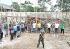 DANRAMIL 0103/BANJAR BERSAMA BABINSA DAN MASYARAKAT LAKSANAKAN KARYA BAKTI PEMBANGUNAN KOPERASI DESA MERAH PUTIH DI DESA SUKASARI