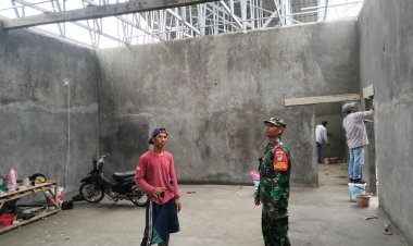 Serda Arsil Babinsa Koramil 0102/Cadasari Laksanakan Komsos dan Pendampingan Penyiapan Dapur Program MBG di Desa Cikentrung