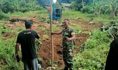 Danramil 0103/Banjar Laksanakan Pengawasan Perataan Lahan Pembangunan Grai KDMP di Desa Citalahab