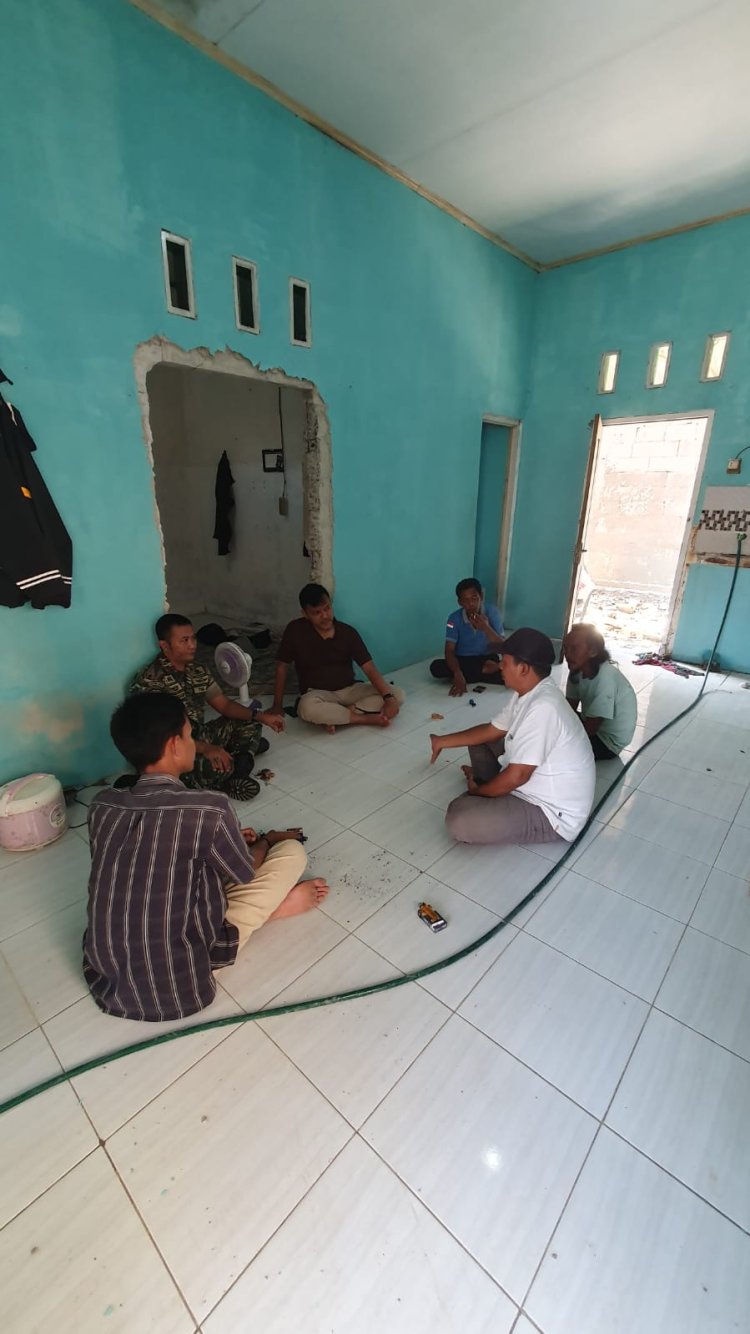 Babinsa Koramil 0110/Labuan Laksanakan Komsos Terkait Pembangunan Dapur MBG Swadaya Masyarakat