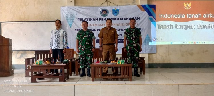 DANRAMIL DAN BABINSA KORAMIL 0107/SAKETI HADIRI PELATIHAN PENJAMAH MAKANAN PROGRAM MAKANAN BERGIZI GRATIS TAHUN 2026 DI KECAMATAN CISATA