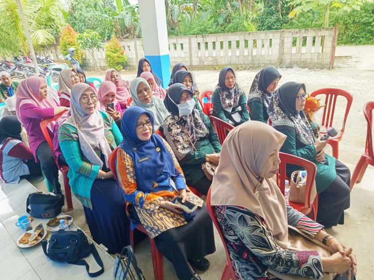 anramil 0115/Cimanggu Bersama Babinsa Hadiri Launching Program MBG Yayasan Cibaliung Bangkit Mandiri di Desa Tamanjaya