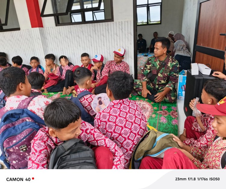 Babinsa Koramil 0104/Cimanuk Hadiri Syukuran SDN 2 Rocek