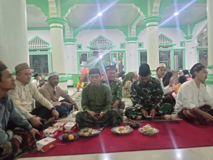 Anggota Babinsa Koramil 0113/Cibaliung Hadiri Tabligh Akbar Peringatan Isra Mi’raj Nabi Muhammad SAW 1447 H di Masjid Al-Ishlah