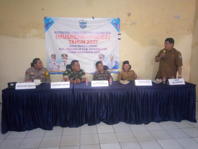Serka Zaenal Aripin Babinsa Koramil 0103/Banjar Hadiri MUSREMBANGDES Desa Mandalasari TA 2026