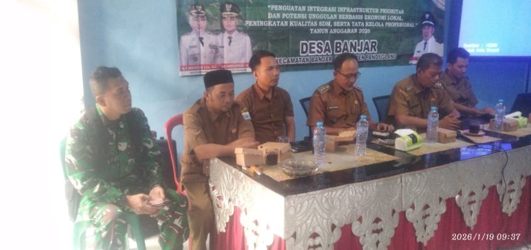 Babinsa Koramil 0103/Banjar Hadiri dan Amankan Kegiatan Musrenbang Desa Banjar TA 2026