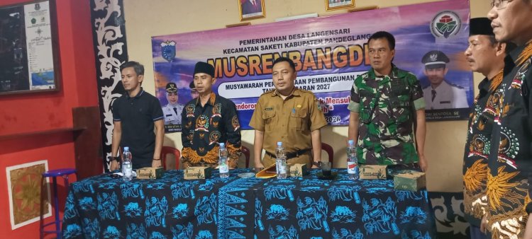Peltu Bahtiar Batuud Koramil 0107/Saketi Hadiri Musrenbangdes Desa Langensari Bahas Pembangunan TA 2027