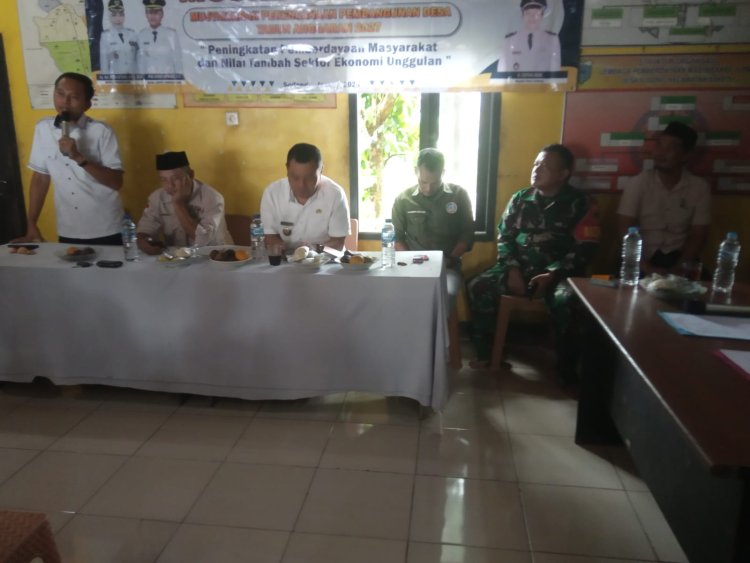 Serda Hamdan Babinsa Koramil 0107/Saketi Hadiri Musrenbangdes Desa Sodong TA 2027