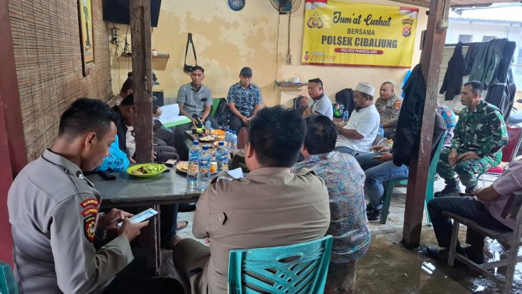 Babinsa Koramil 0113/Cibaliung Hadiri Musyawarah Masyarakat dengan PT. GAL di Polsek Cibaliung