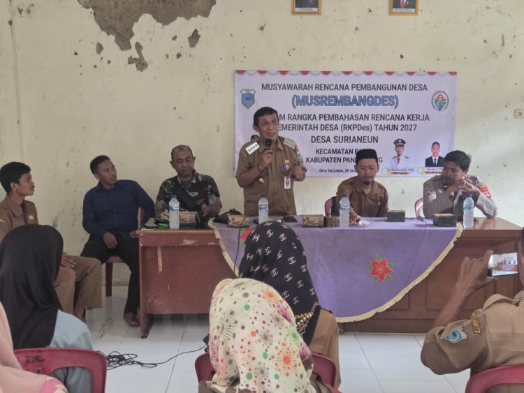 Pelda Agus Rizal Babinsa Koramil 0111/Pagelaran Hadiri Musrenbangdes Penyusunan RKPDes Tahun 2027 di Desa Surianeun