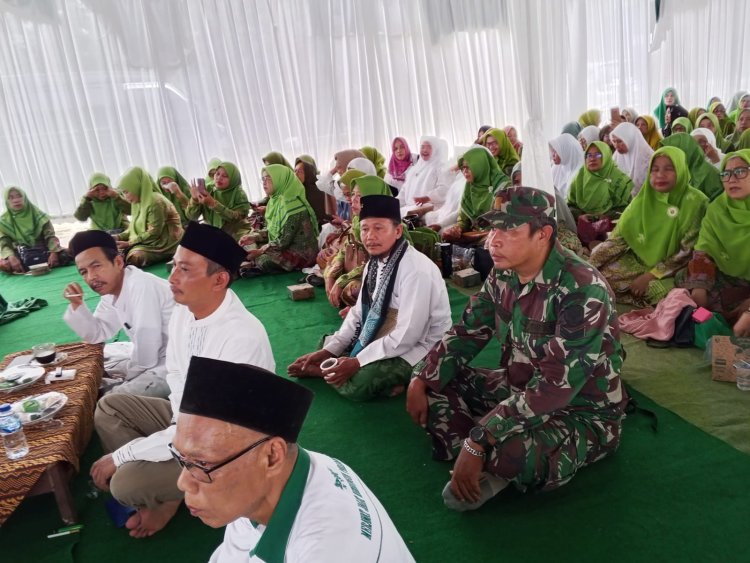 Babinsa Koramil 0107/Saketi Hadiri dan Dukung Pelatihan Dasar Kader Penggerak NU Sekaligus Santunan Yatim & Dhuafa di Ponpes Mathla’un Nawakartika Cisata