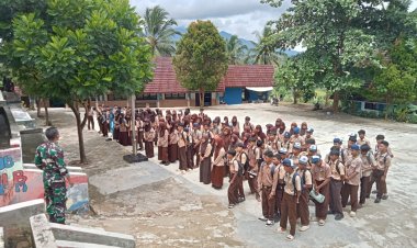 Serma Deden Wahyudin Babinsa Koramil 0104/Cimanuk Gelar Sosialisasi Antitawuran di SMPN 3 Cimanuk