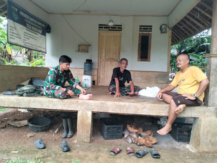 Serka Iman Ruhiat Kegiatan Komunikasi Sosial Babinsa Koramil 0103/Banjar