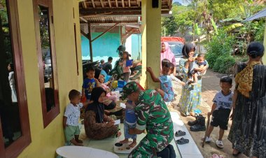 Babinsa Koramil 0103/Banjar Dampingi Kegiatan ORI Campak di Desa Saninten