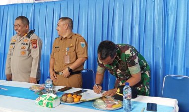 SERAH TERIMA JABATAN CAMAT SAKETI BERLANGSUNG KHIDMAT DAN LANCAR