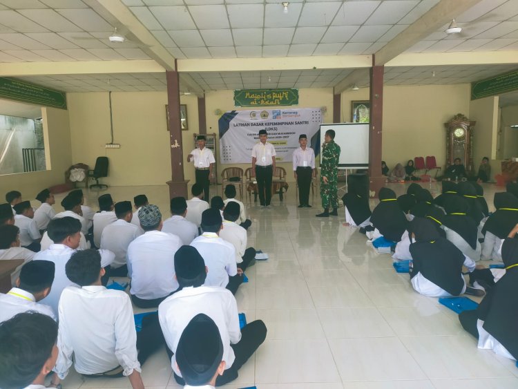 Babinsa Koramil 0101/Pandeglang Laksanakan Bintahwil kepada Santri Ponpes Al-Ihsan