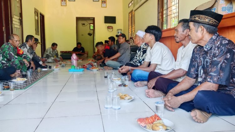 Babinsa Koramil 0111/Pagelaran Monitoring Kegiatan Musyawarah Desa (Musdes) Koperasi Merah Putih Desa Turus