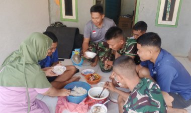 Anggota Satgas TMMD Ke-129 Nikmati Sarapan Bersama Orang Tua Asuh, Hangatnya Kebersamaan Jadi Penyemangat Pengabdian