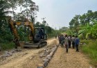 Hari Ke-19 TMMD Ke-129 Kodim 0601/Pandeglang, Satgas Bersama Masyarakat dan Alat Berat Terus Kebut Pembukaan serta Pengerasan Jalan di Desa Pasirgadung