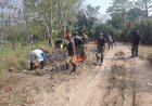 Anggota Satgas TMMD Ke-129 Bersama Warga Tetap Semangat Bekerja Meski Terik Matahari Menyengat di Desa Pasirgadung